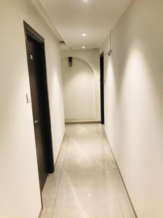 Hotel Flora Suites - Fort Mumbai Exterior photo